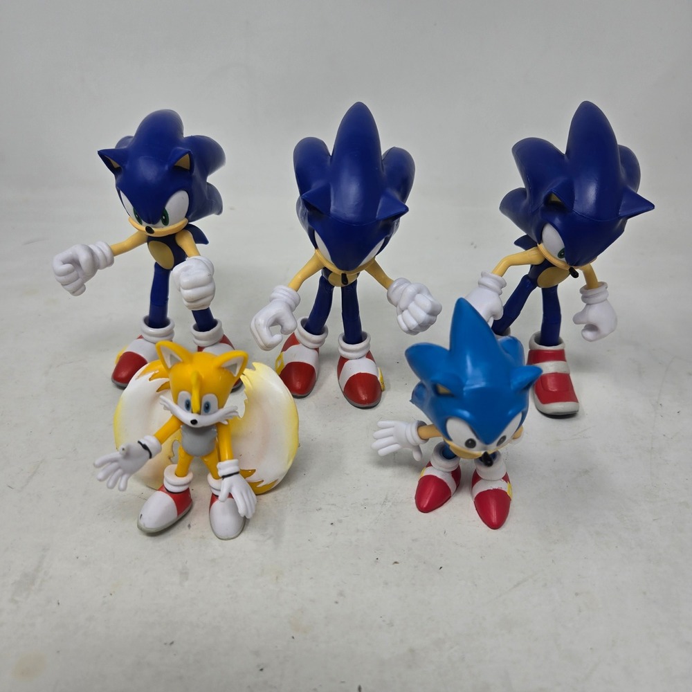 Sega Jakks Pacific Sonic the Hedgehog Action Figure Lot Modern Classic Tails 5pc